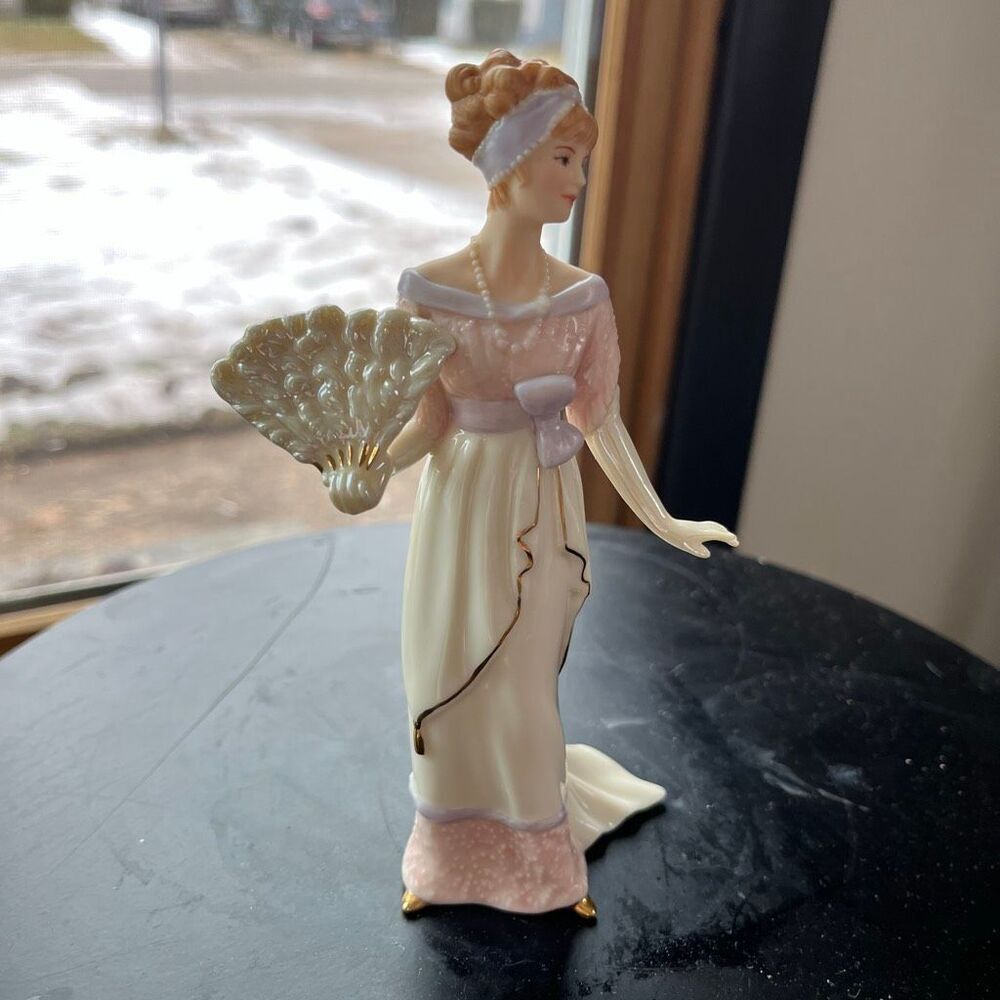 VTG Lenox “Glamorous Entrance” Porcelain Lady Figurine Regency Style - Picture 10 of 10